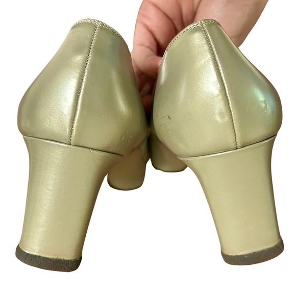 St. John Made in Italy Sage Green Leather Heels - Size 8 AA - Picture 5 of 8